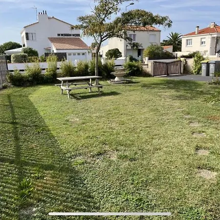 Dom wakacyjny 6 Couchages, 3 , Jardin , Parking , Fibre , Proche Port Et Commerces Les Sables-dʼOlonne
