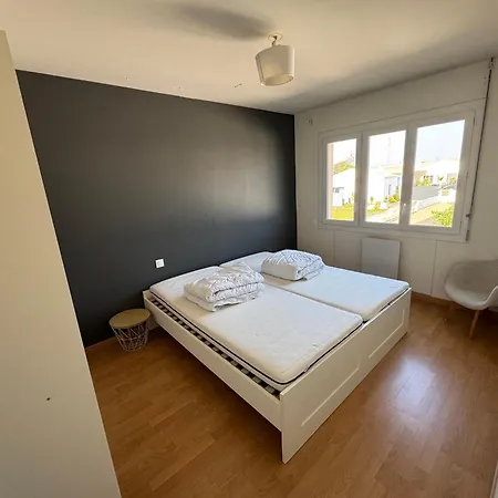 Clim ,logement 6 Couchages, 3 , Jardin , Parking , Fibre , Proche Port Et Commerces Les Sables-dʼOlonne