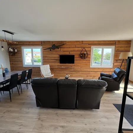 Clim ,logement 6 Couchages, 3 , Jardin , Parking , Fibre , Proche Port Et Commerces *