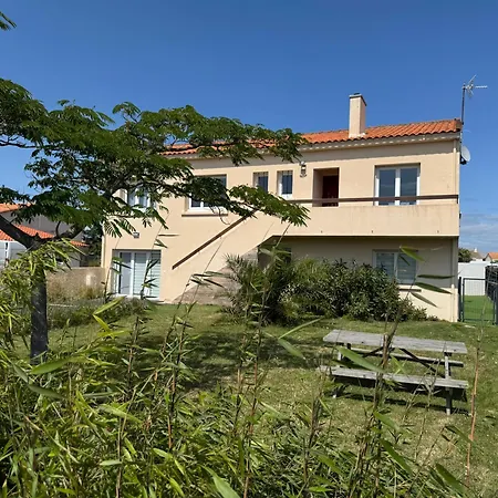 Clim ,logement 6 Couchages, 3 , Jardin , Parking , Fibre , Proche Port Et Commerces